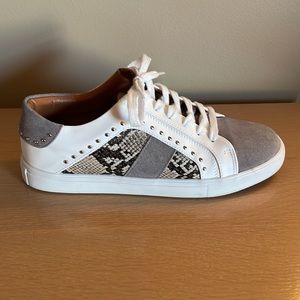 Steve Madden animal print sneaker Size 10